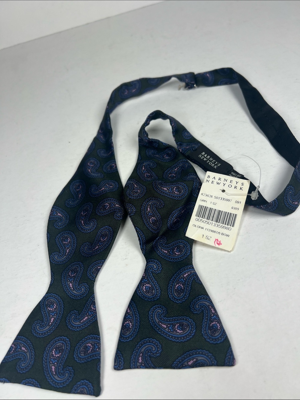Barneys New York Men's Paisley Self-Tie Bow Tie - Navy